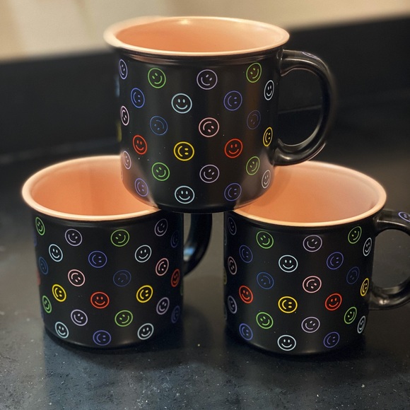 NEW Rainbow Smiley Face Coffee Mug - Picture 8 of 9
